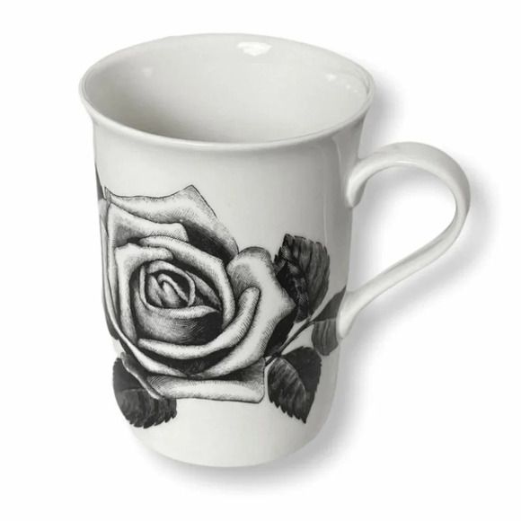 Stechcol Gracie China  Black & White Rose Tea Mug - Picture 3 of 5